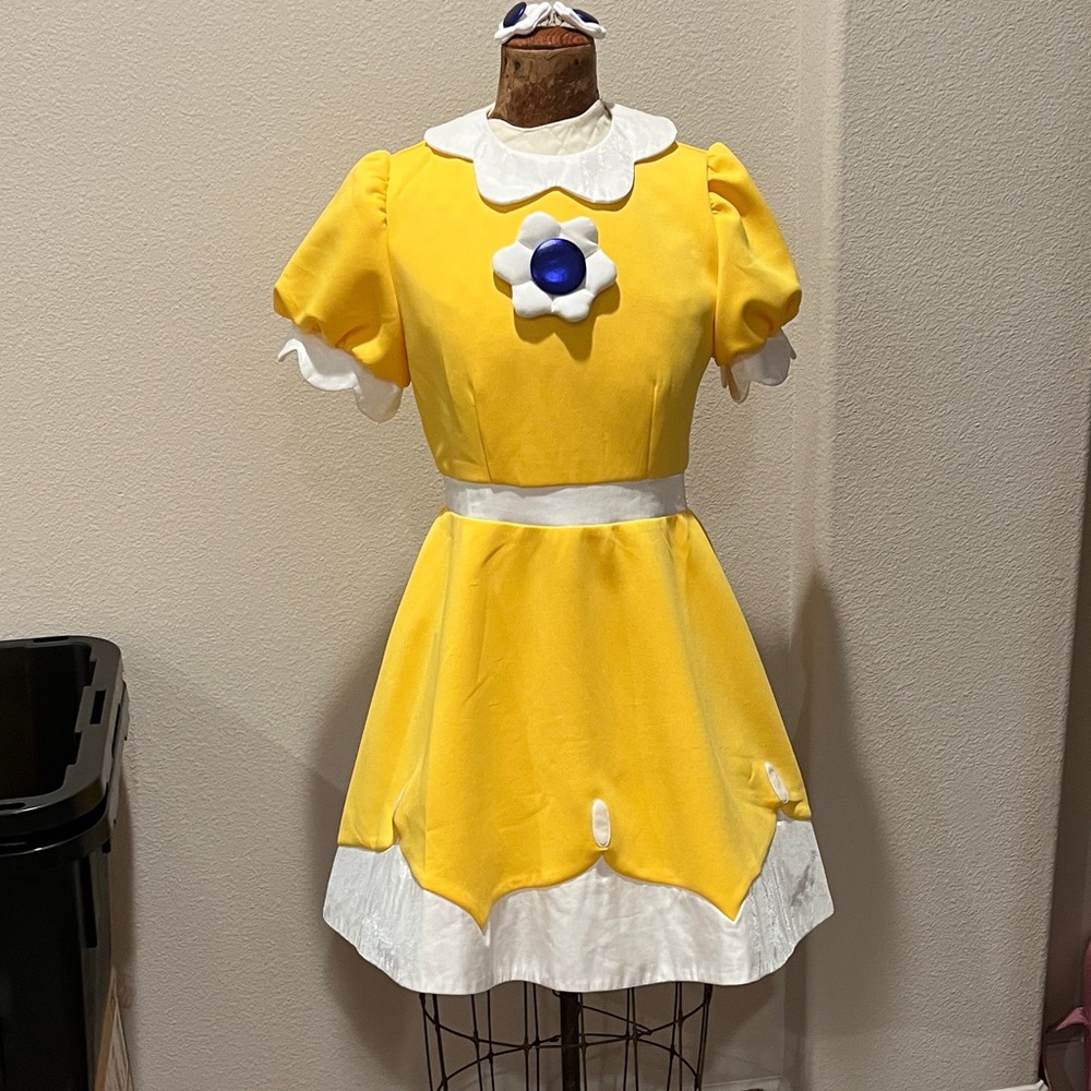Mario - Princess Daisy tennis dress
